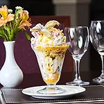 Отель The Farmers Kitchen 3*