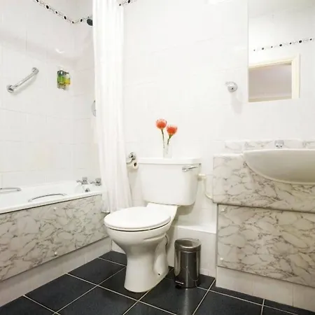 The Farmers Kitchen Otel 3*