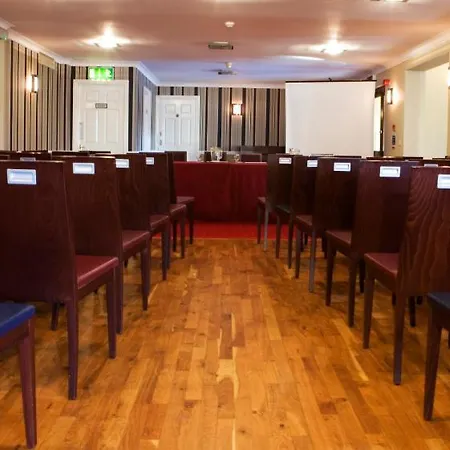 The Farmers Kitchen Otel