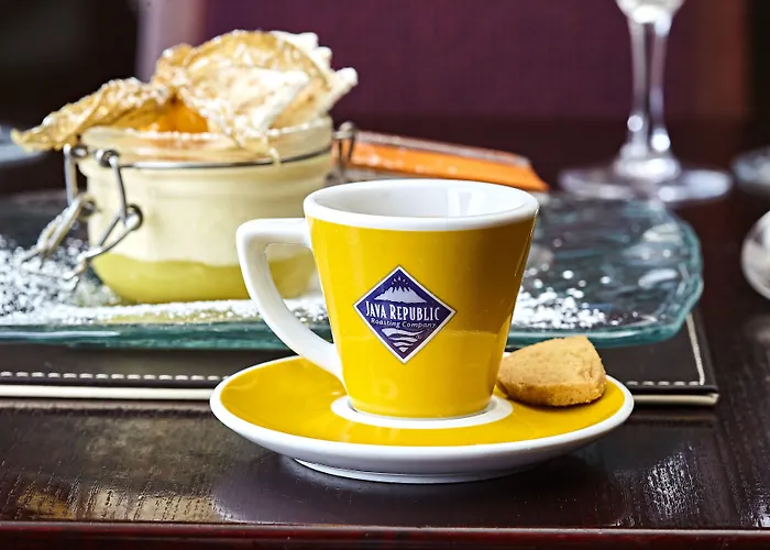 The Farmers Kitchen 호텔